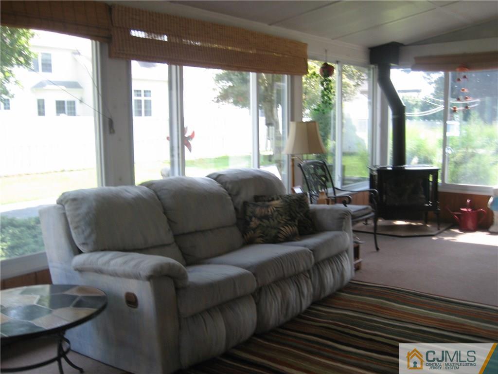 333 Georges Road Dayton, NJ 08810 - Photo 3 of 14 Gallery Image 3