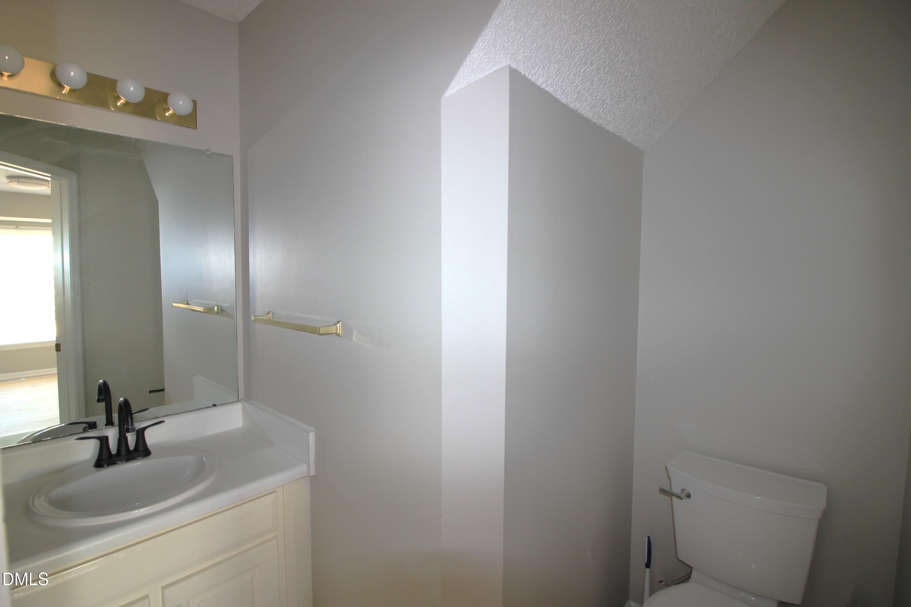 8108 Owenston Court Raleigh, NC 27612 - Photo 12 of 28 IMG_9695