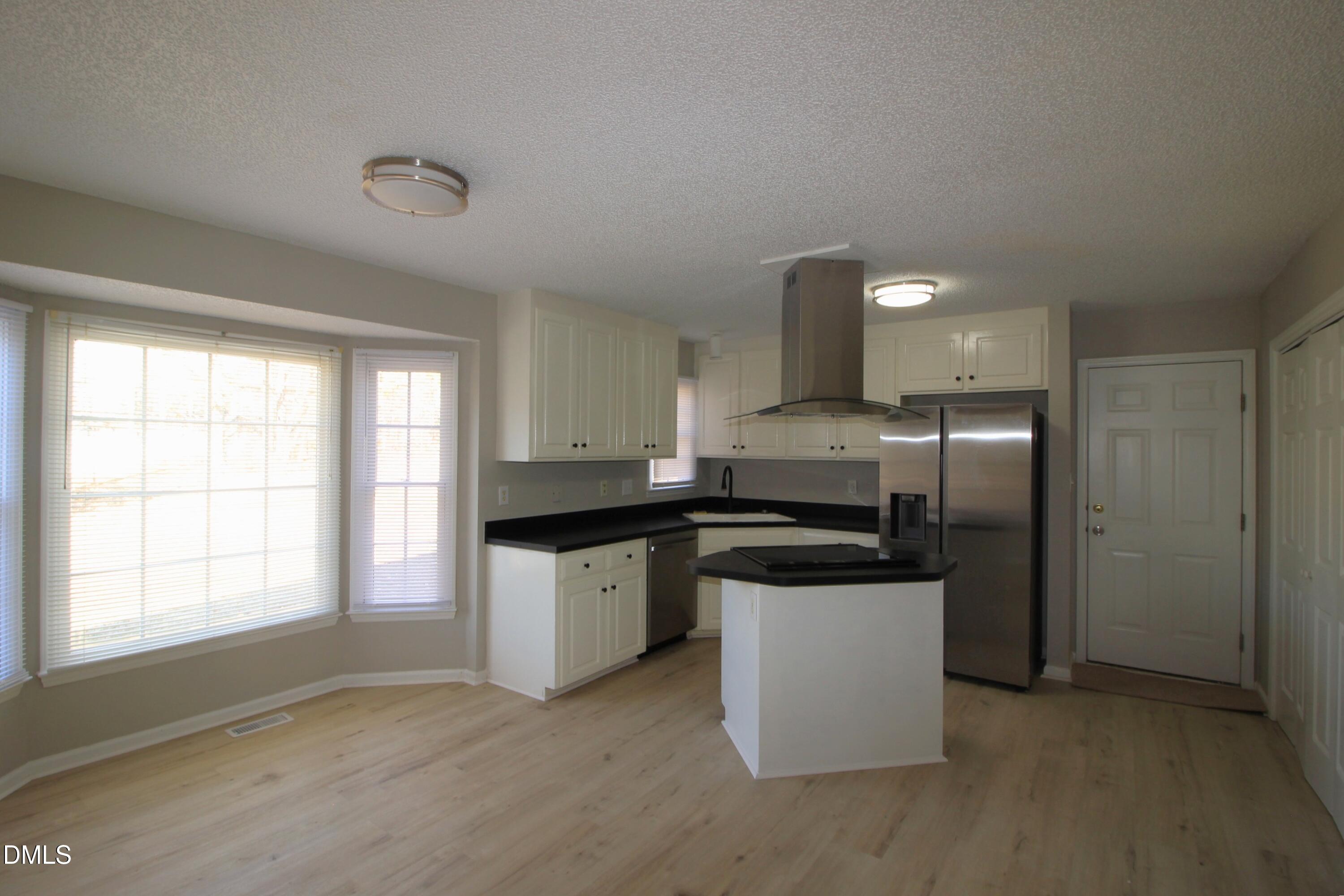 8108 Owenston Court Raleigh, NC 27612 - Photo 7 of 28 IMG_9675