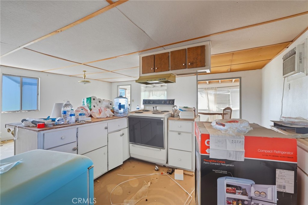 83626 Carey Road Twentynine Palms, CA 92277 - Photo 20 of 30 a room with storage and utility