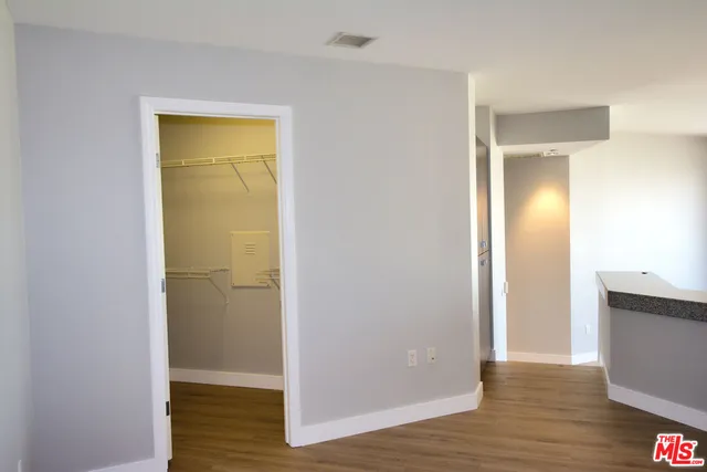 $2,595 | 1100 Wilshire Boulevard, Unit 2703, Los Angeles, CA 90017