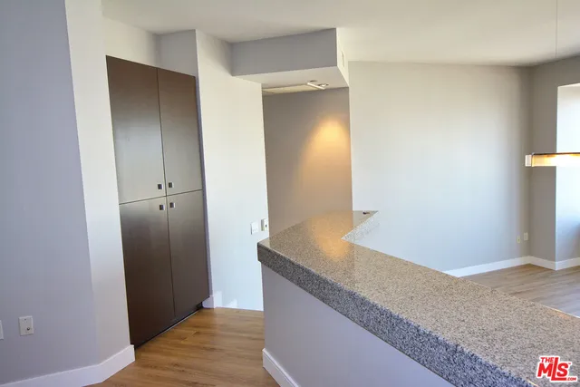 $2,595 | 1100 Wilshire Boulevard, Unit 2703, Los Angeles, CA 90017