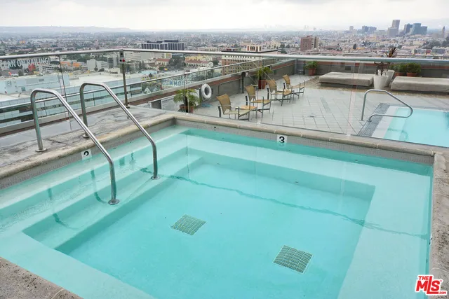 $2,595 | 1100 Wilshire Boulevard, Unit 2703, Los Angeles, CA 90017