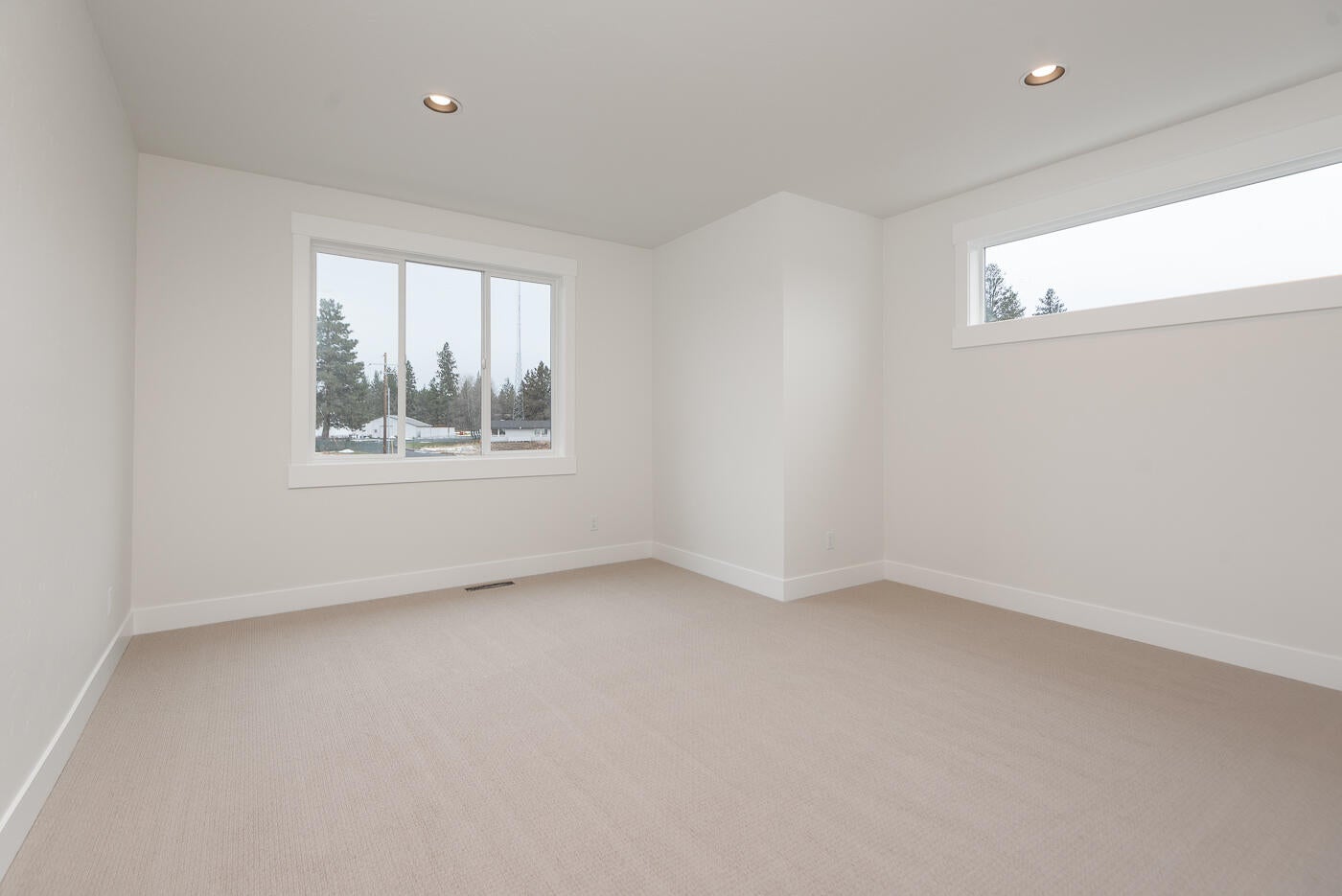 20506 Murphy Road, Unit LOT 42 Bend, OR 97702 - Photo 27 of 33 Enclosed Bonus Room