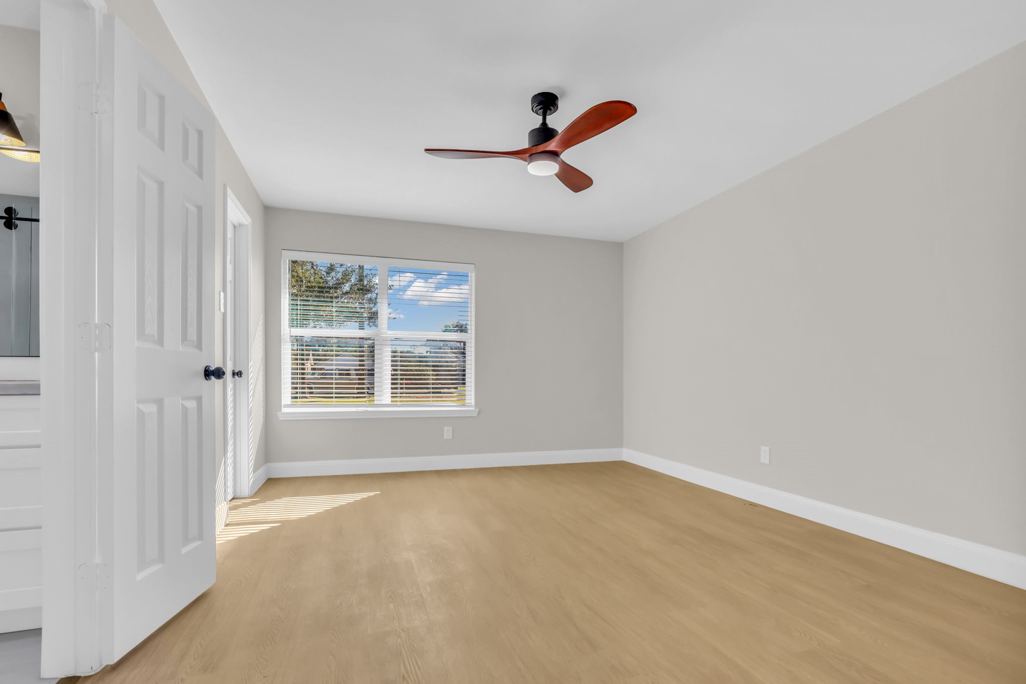 12106 Giusti Lane Santa Fe, TX 77510 - Photo 25 of 33 a view of an empty room with a window