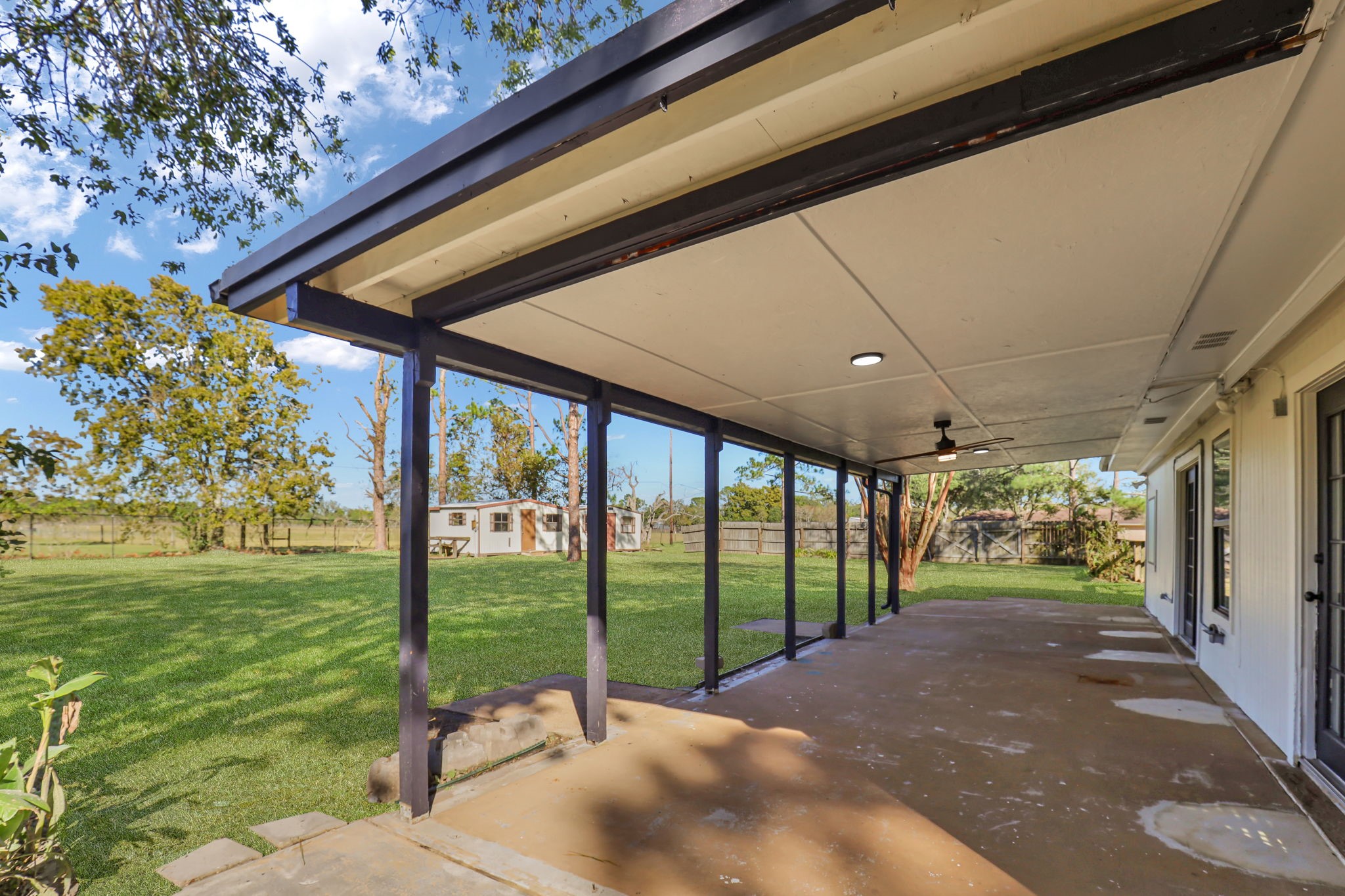 12106 Giusti Lane Santa Fe, TX 77510 - Photo 32 of 33 a view of a porch