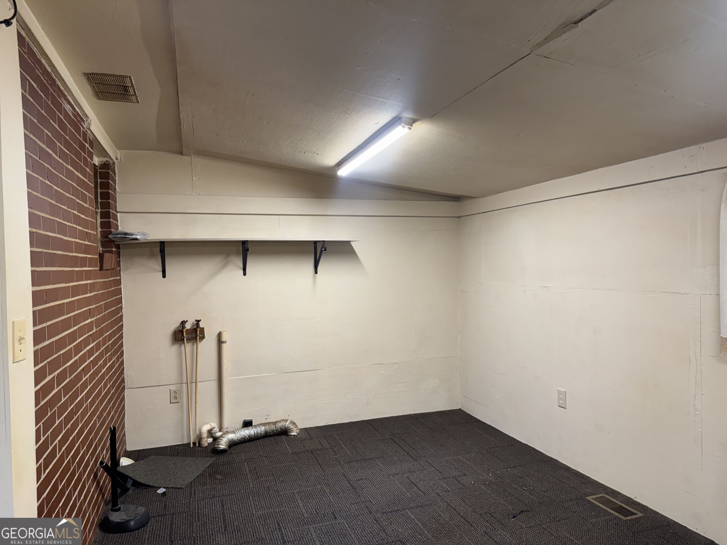 38 Cedarcrest Road LaGrange, GA 30240 - Photo 8 of 11 Gallery Image 8