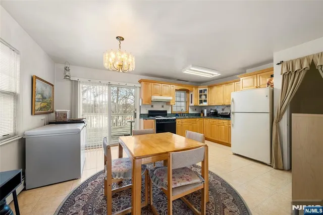 $729,000 | 525 Chestnut Street, Ridgefield, NJ 07657