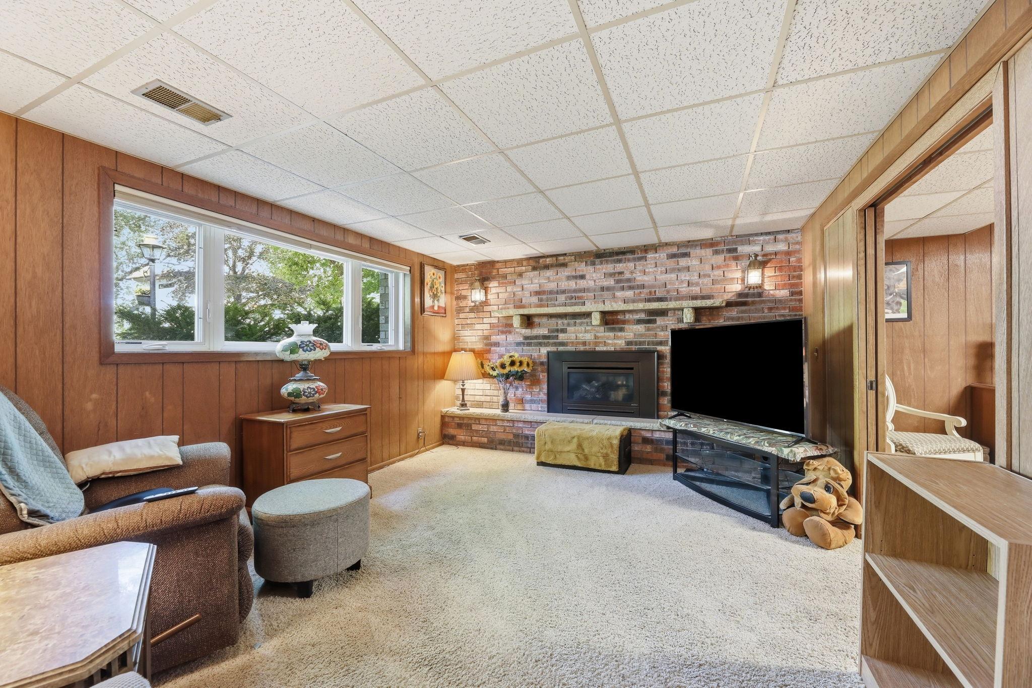 250 Glenbrook Road North Wayzata, MN 55391 - Photo 33 of 48