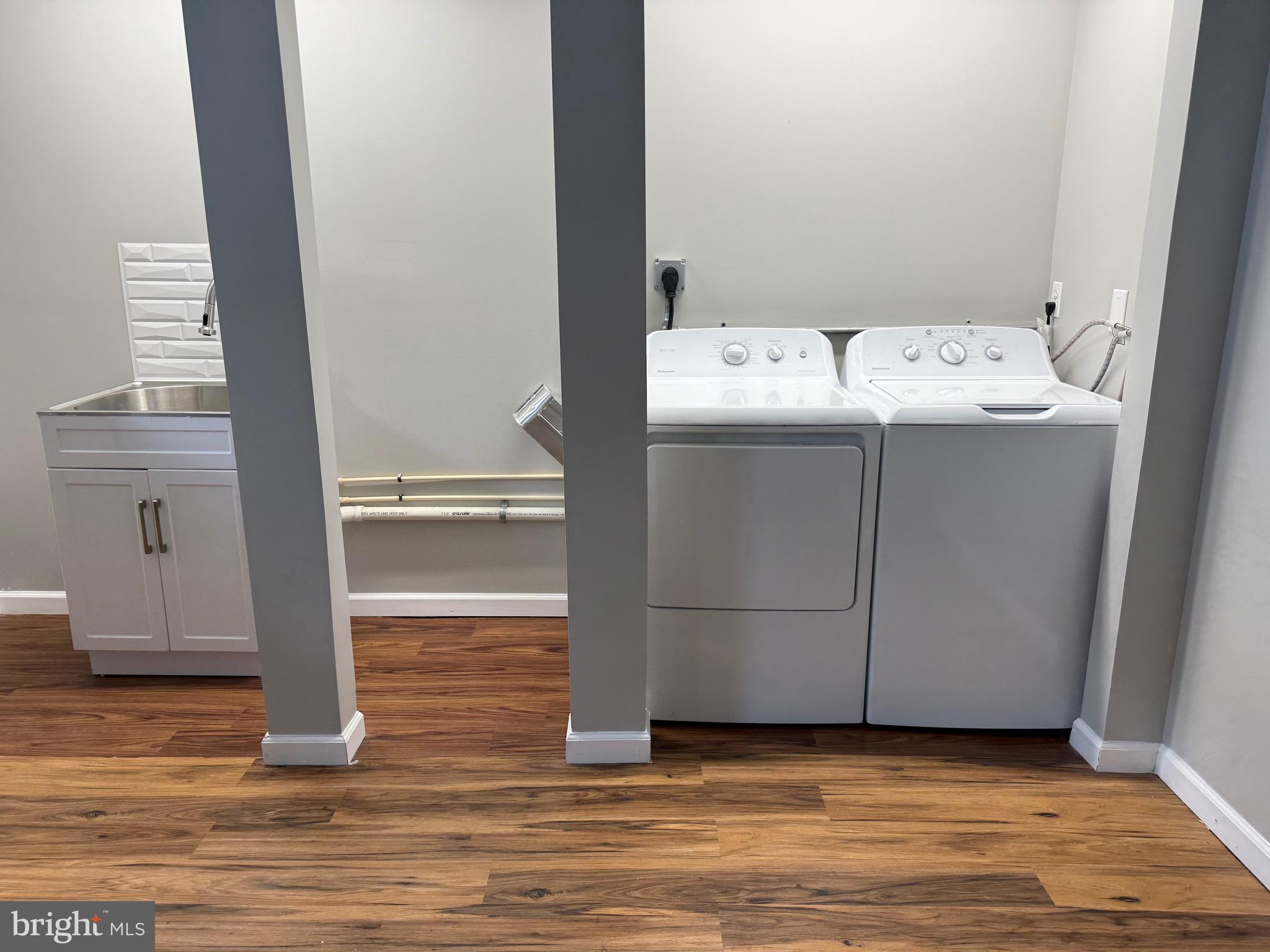3399 Murray Road Finksburg, MD 21048 - Photo 15 of 27 a utility room with washer and dryer