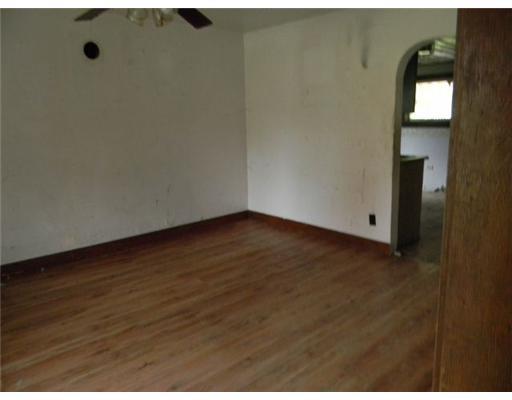 651 10 Mile Road Amity, PA 15311 - Photo 3 of 8 Dining Room.