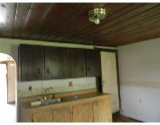 651 10 Mile Road Amity, PA 15311 - Photo 4 of 8 Kitchen.
