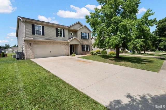 $389,900 | 3015 Crooked Stick Drive, Kokomo, IN 46902