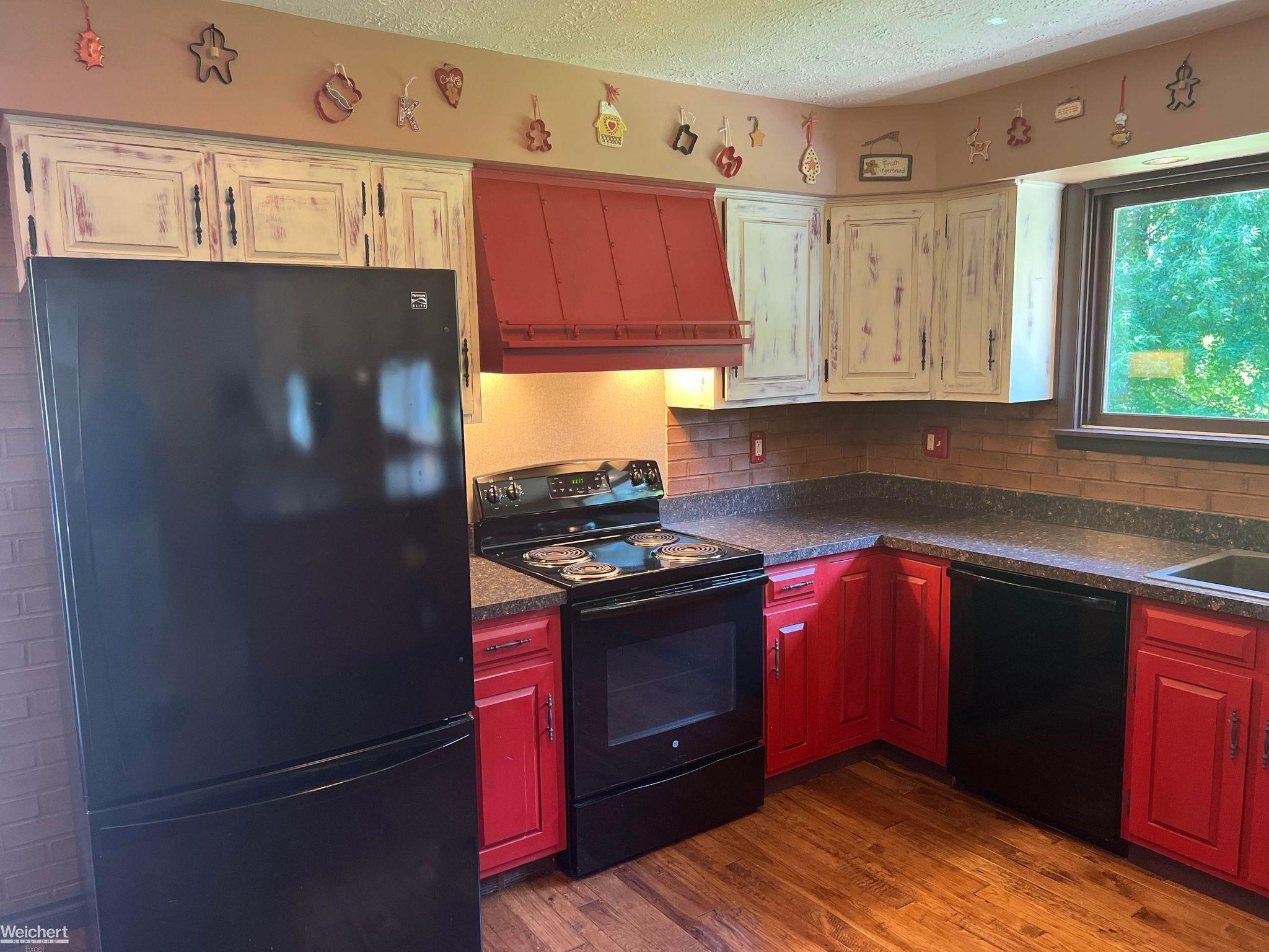 1271 Green Ridge Road Rochester, MI 48309 - Photo 27 of 68 50088001-26.JPG