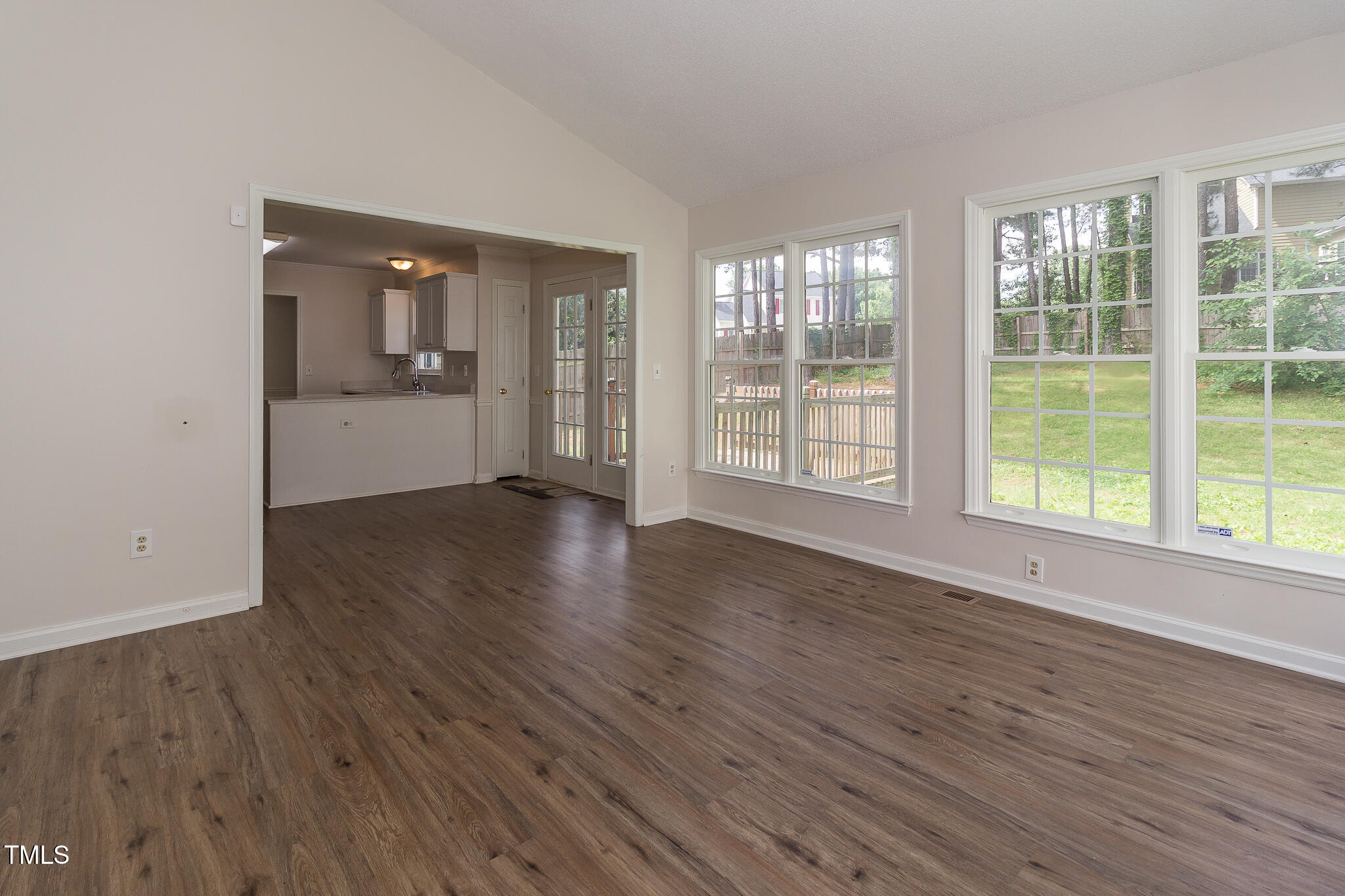 805 Penncross Drive Raleigh, NC 27610 - Photo 15 of 29 IMG_2547