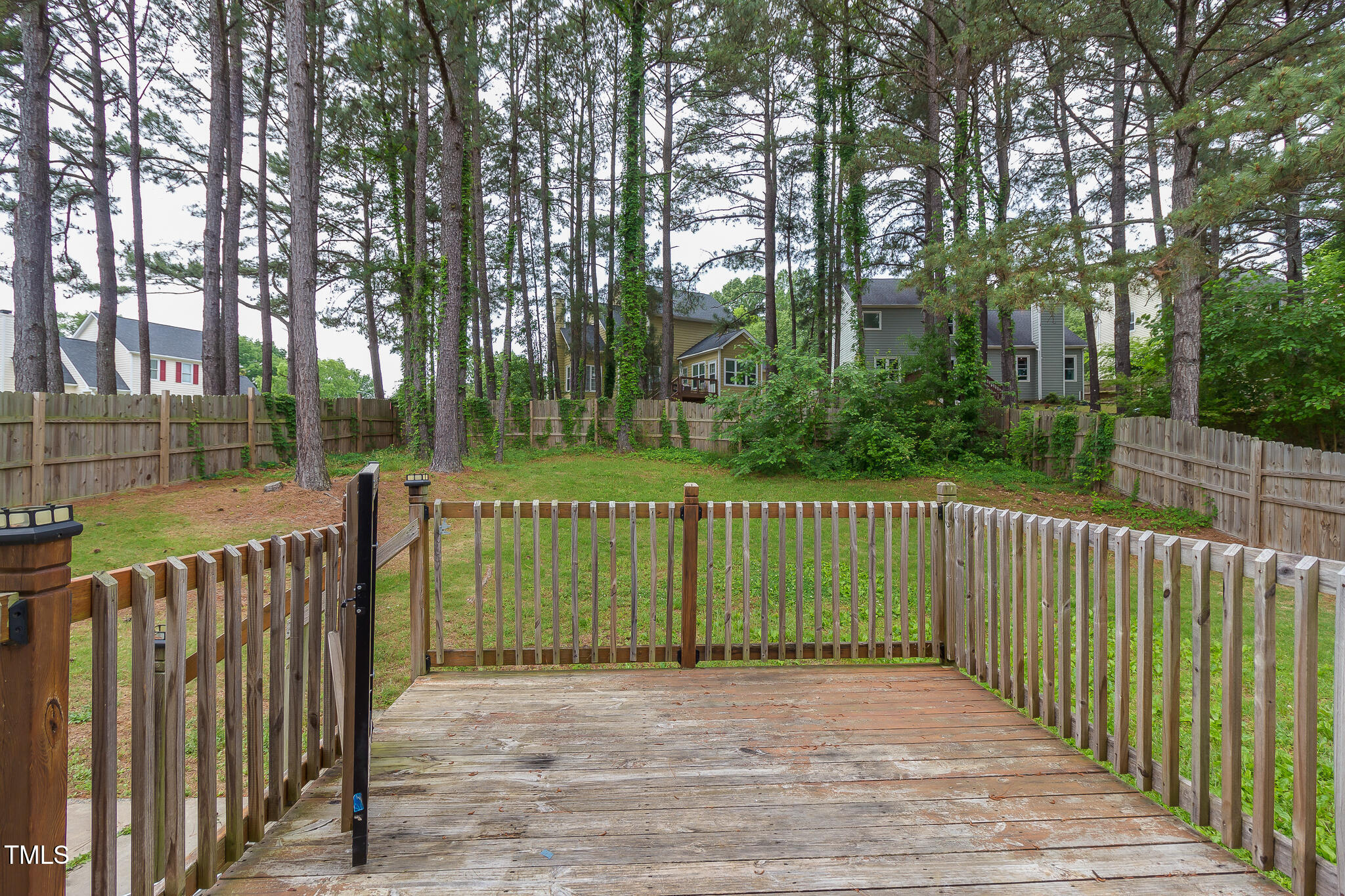805 Penncross Drive Raleigh, NC 27610 - Photo 27 of 29 25-8