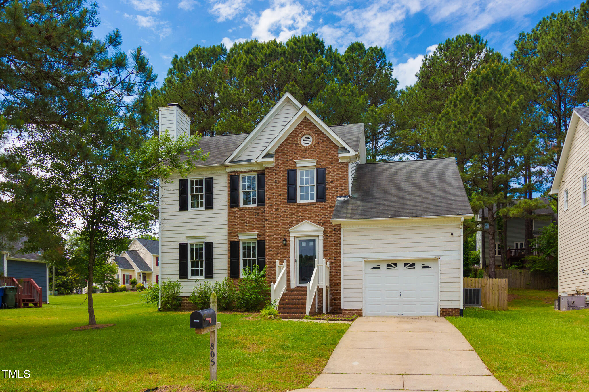 805 Penncross Drive Raleigh, NC 27610 - Photo 3 of 29 25-15