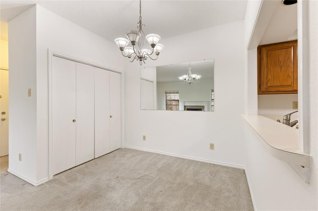 5859 Frankford Road, Unit 812 Dallas, TX 75252 - Photo 9 of 29 a view of a bathroom with a bathtub and shower