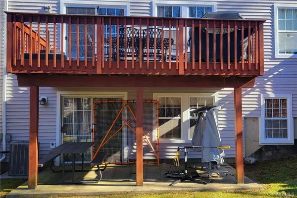 $599,000 | 210 Sandpiper Court, Unit 210, Yorktown Heights, NY 10598