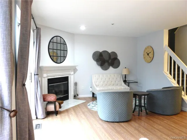 $599,000 | 210 Sandpiper Court, Unit 210, Yorktown Heights, NY 10598