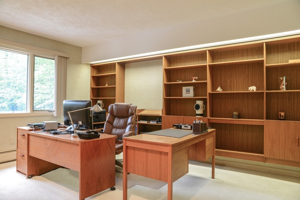 725 General Knox Road Russell, MA 01071 - Photo 11 of 30 Gallery Image 11