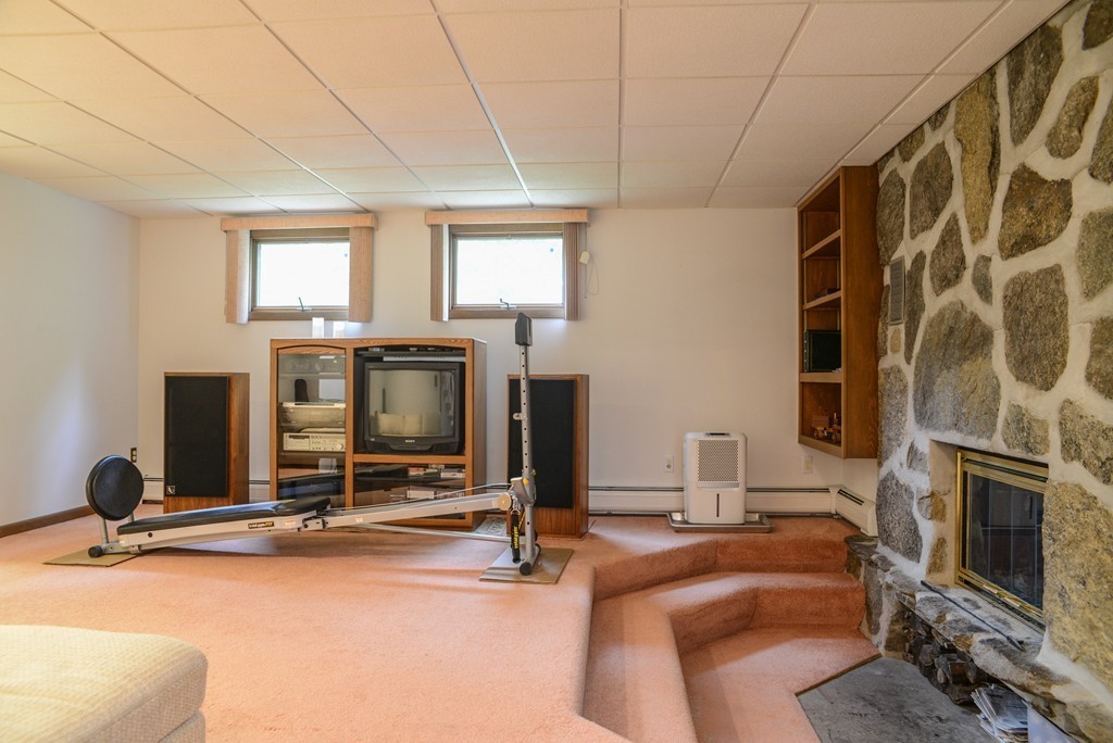 725 General Knox Road Russell, MA 01071 - Photo 23 of 30 Gallery Image 23