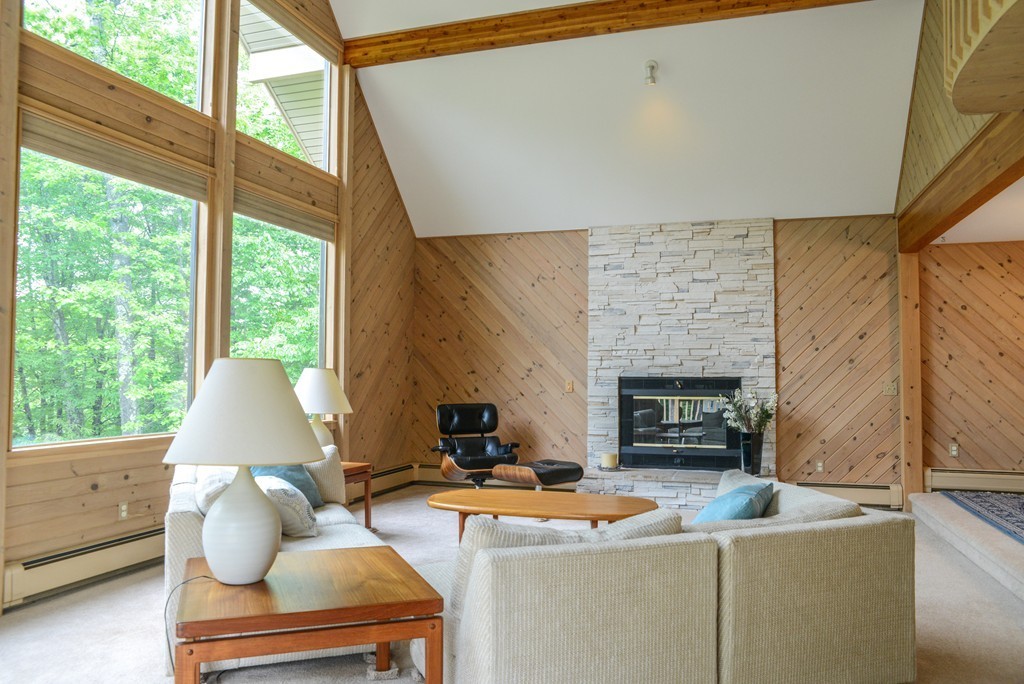 725 General Knox Road Russell, MA 01071 - Photo 4 of 30 Gallery Image 4