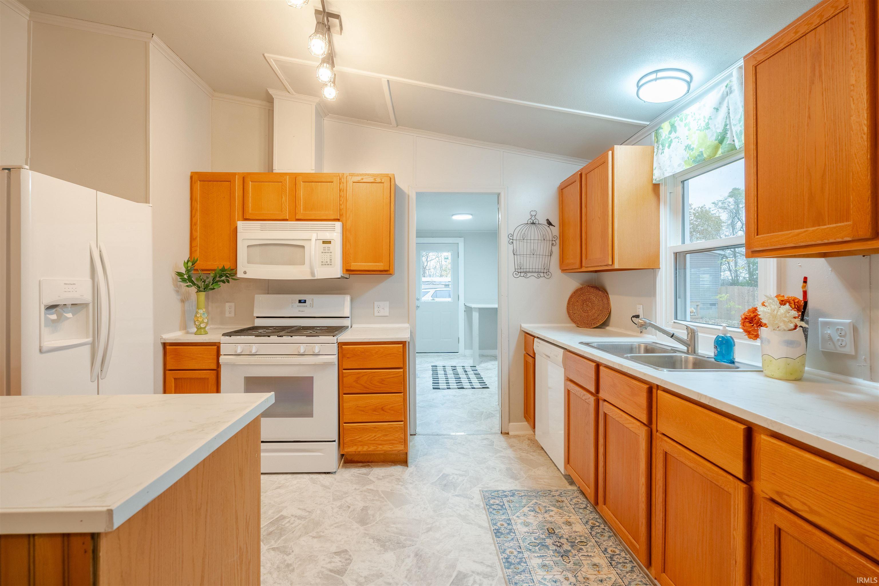 1633 Hills Road Newburgh, IN 47630 - Photo 17 of 35 Gallery Image 17