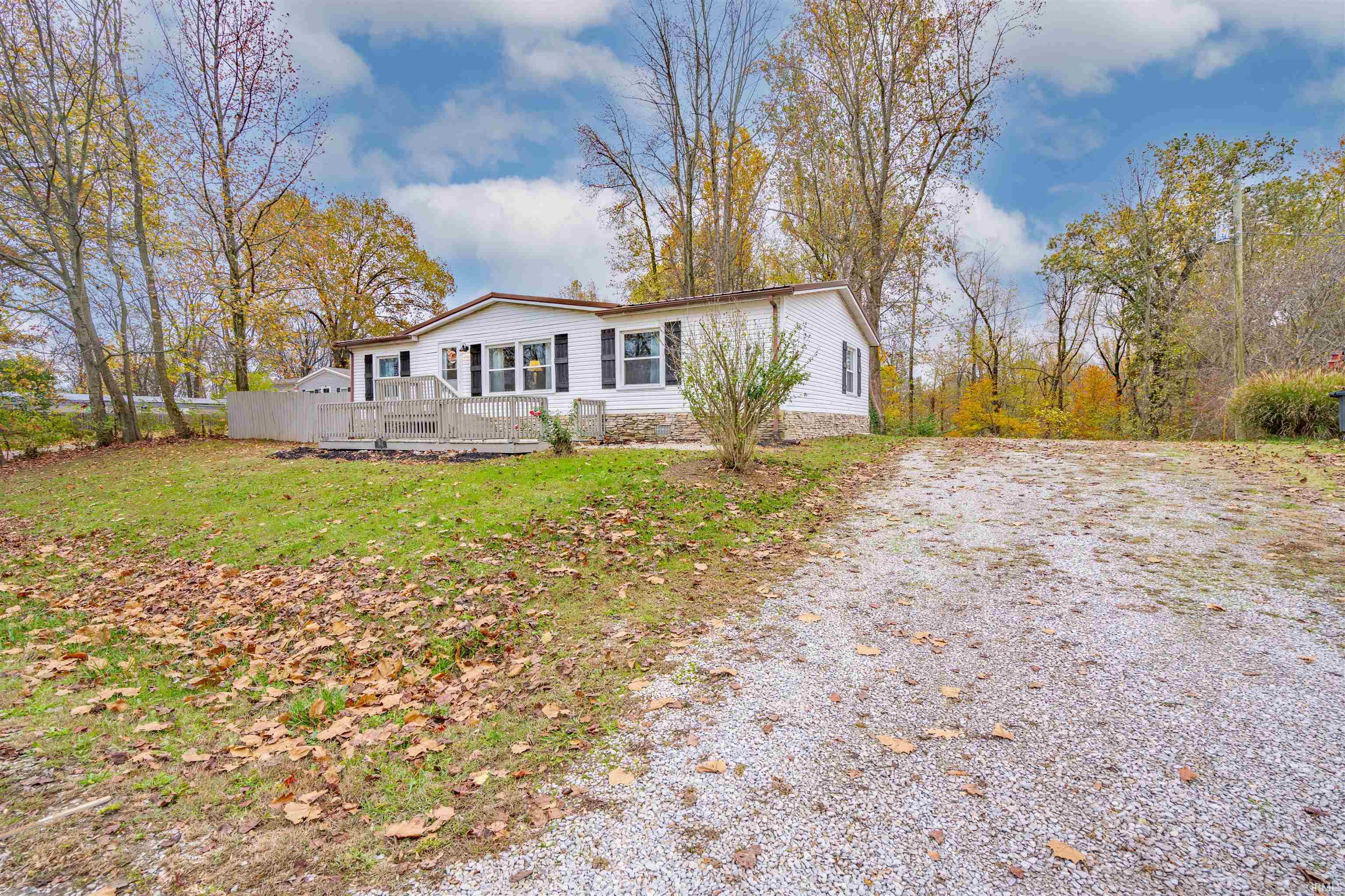 1633 Hills Road Newburgh, IN 47630 - Photo 3 of 35 Gallery Image 3