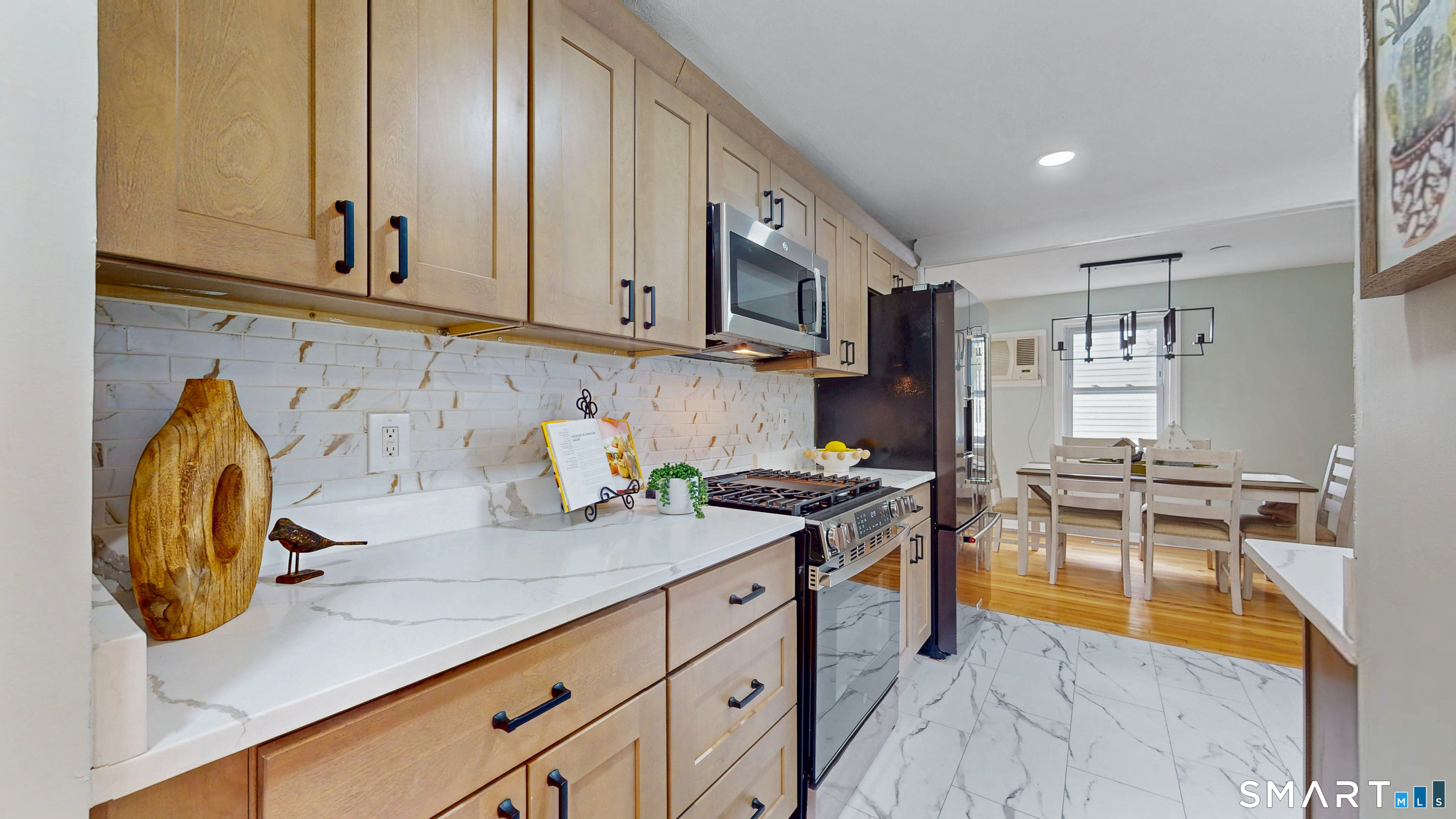 8 Madsen Road West Hartford, CT 06110 - Photo 12 of 35