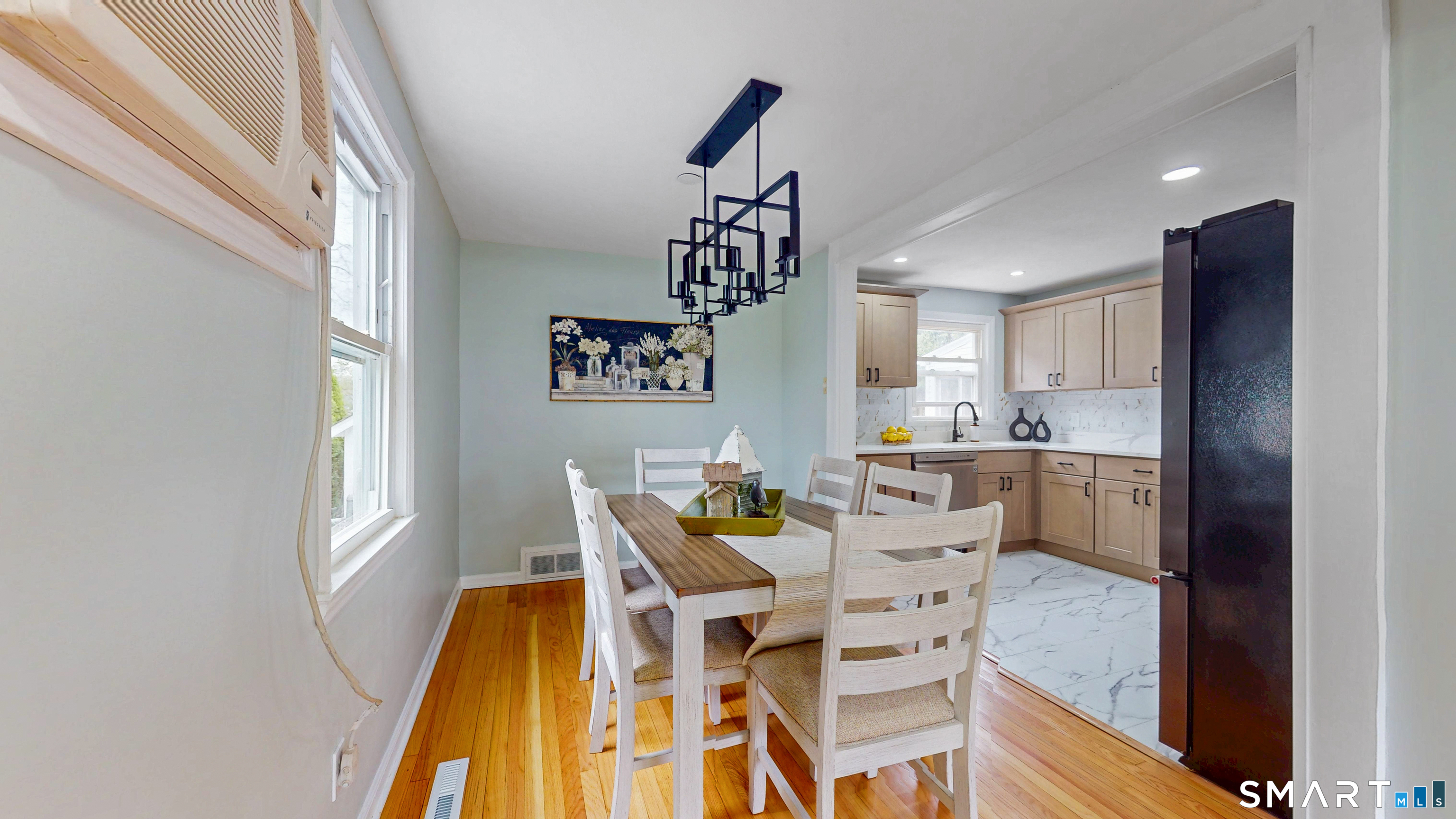 8 Madsen Road West Hartford, CT 06110 - Photo 7 of 35