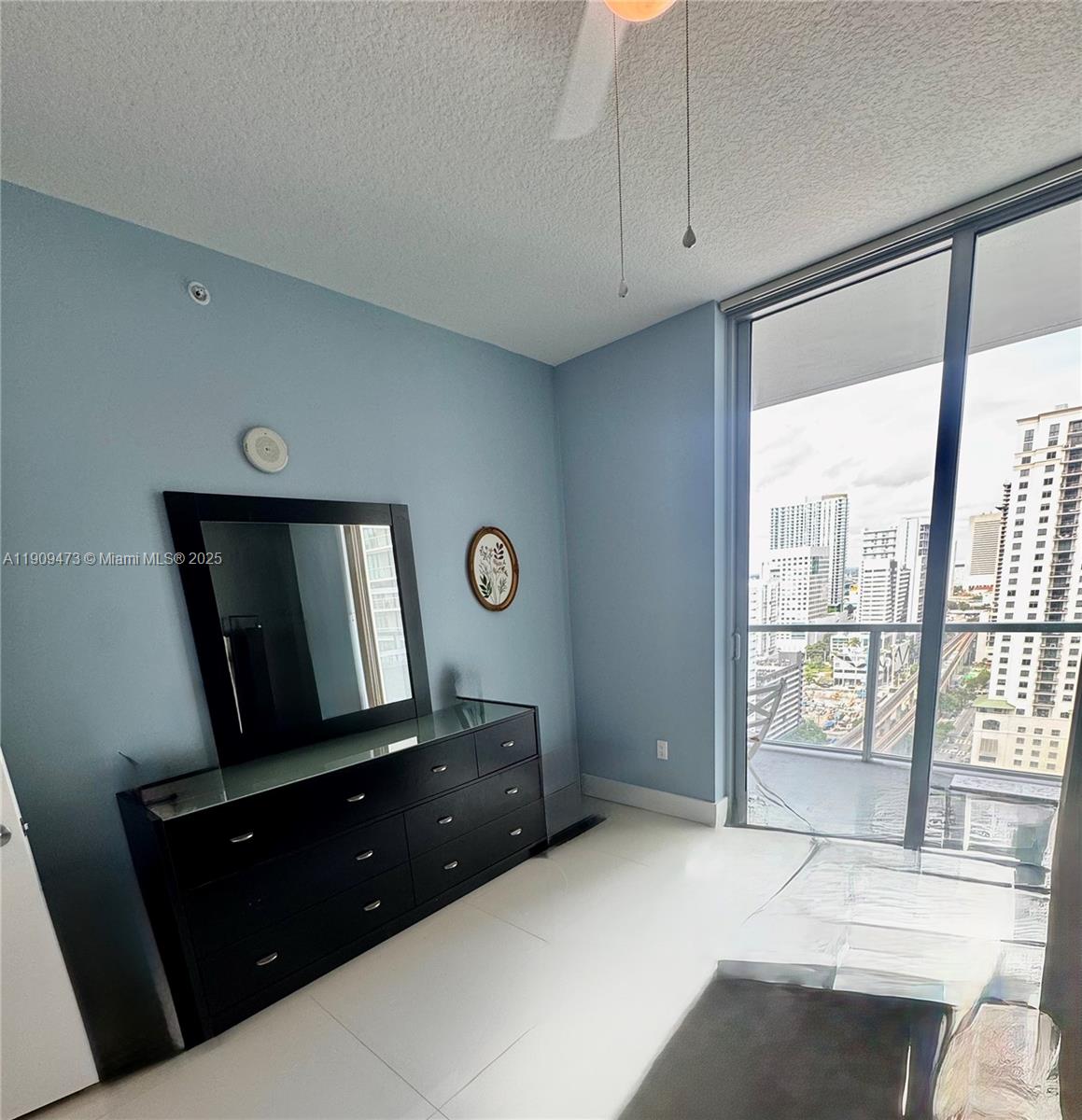 79 Southwest 12th Street, Unit 2811 Miami, FL 33130 - Photo 17 of 51