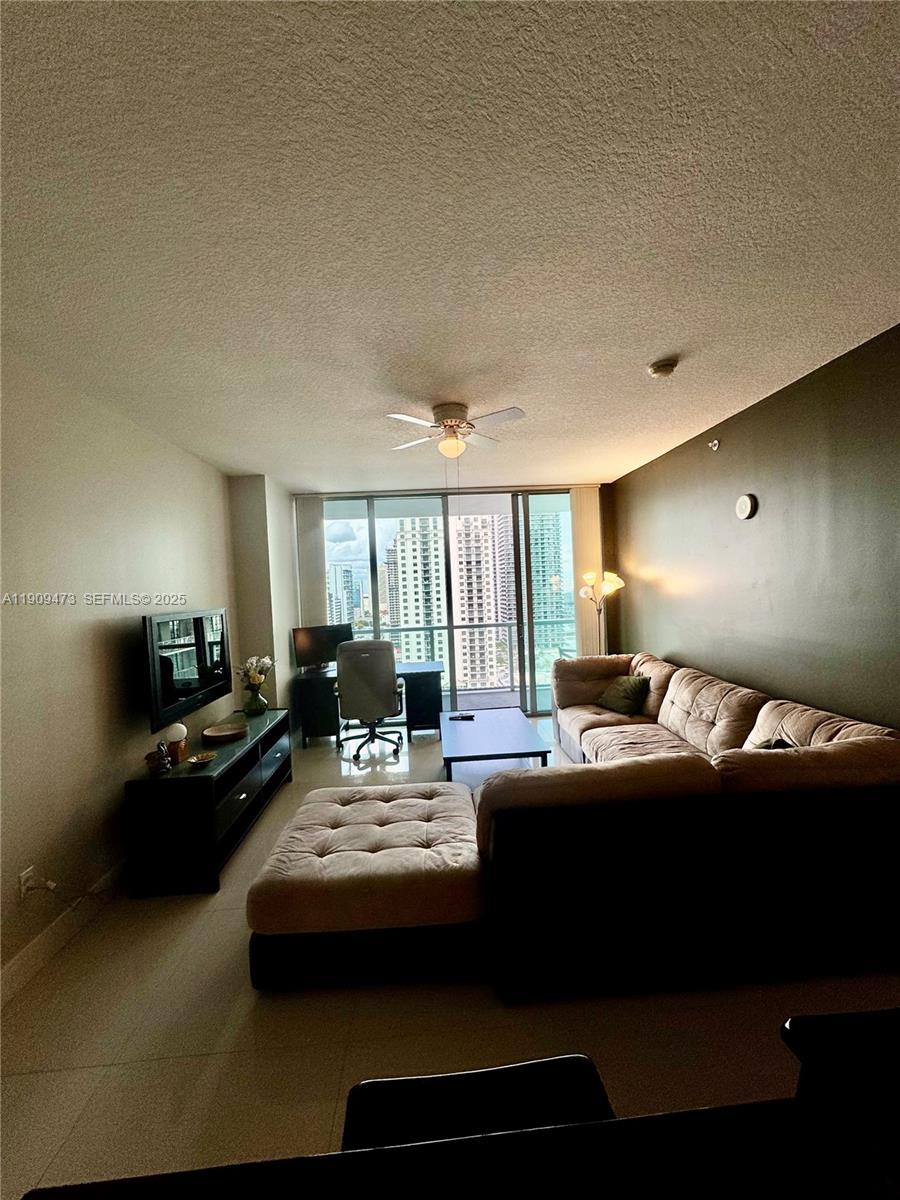 79 Southwest 12th Street, Unit 2811 Miami, FL 33130 - Photo 19 of 51