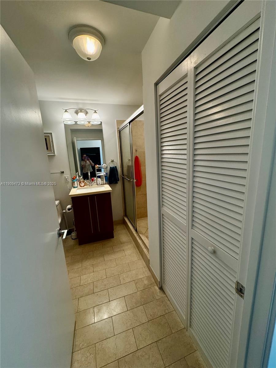 79 Southwest 12th Street, Unit 2811 Miami, FL 33130 - Photo 22 of 51