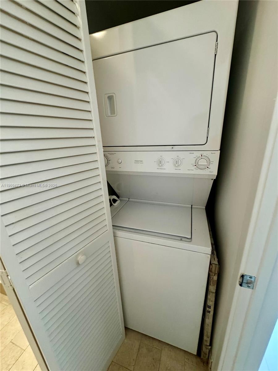 79 Southwest 12th Street, Unit 2811 Miami, FL 33130 - Photo 24 of 51