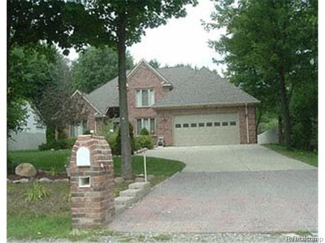 1111 Bloomer Road Rochester, MI 48307 - Photo 28 of 29 Front.jpg