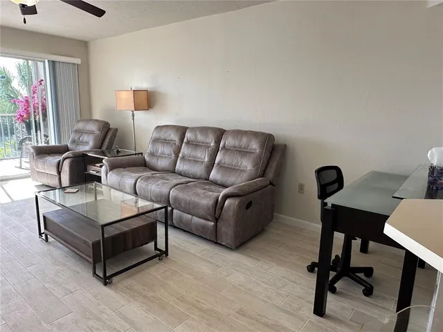 $3,700 | 1401 South McCall Road, Unit 106, Englewood, FL 34223