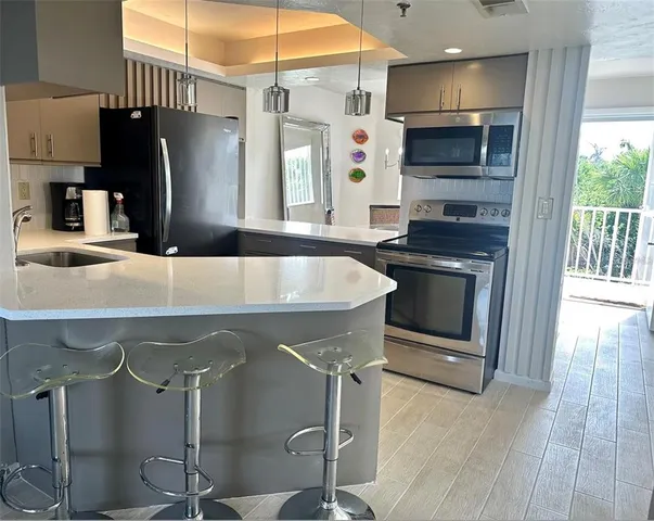 $3,700 | 1401 South McCall Road, Unit 106, Englewood, FL 34223