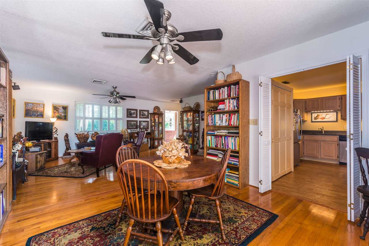 71 Valencia Street St. Augustine, FL 32084 - Photo 16 of 43 a view of a dining room with furniture