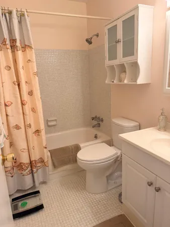 $2,500 | 638 Snug Harbor Drive, Unit E12, Boynton Beach, FL 33435