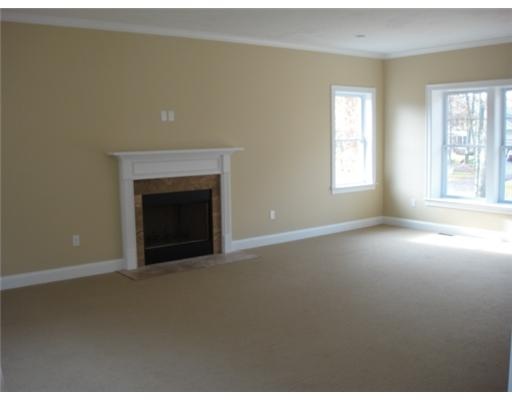 22 Cottrell Road Tiverton, RI 02878 - Photo 5 of 6 Den/Family/Great Room.