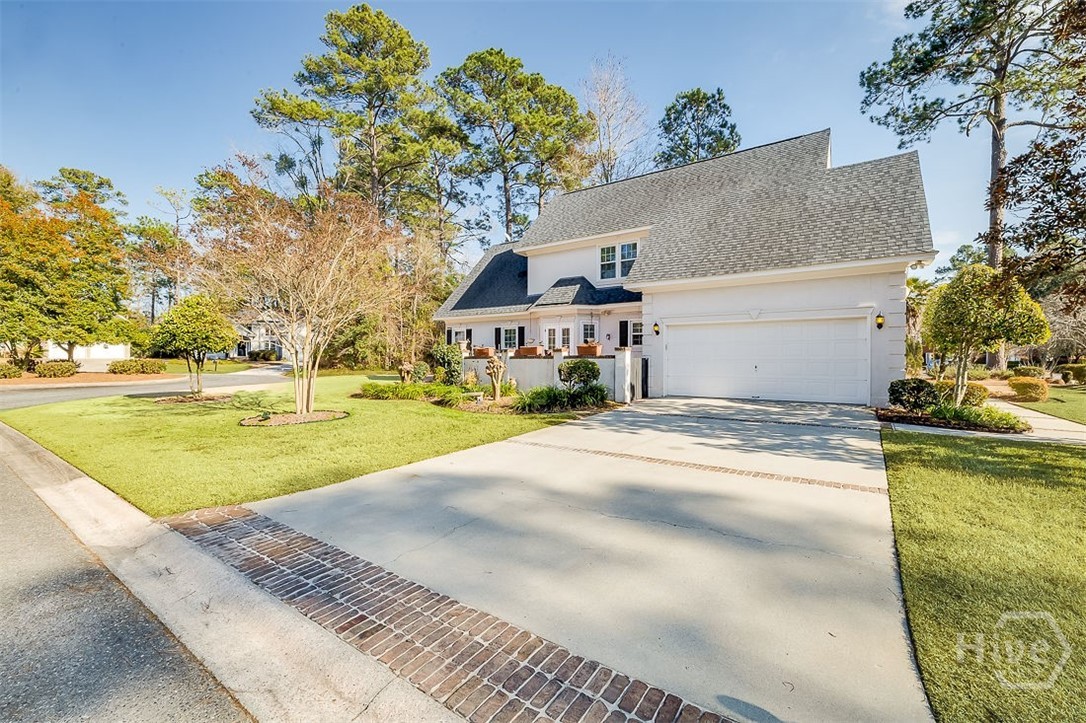 112 Hunter Lane Savannah, GA 31405 - Photo 43 of 55 Easy access to the driveway and garage on the cul-de-sac side of the corner.