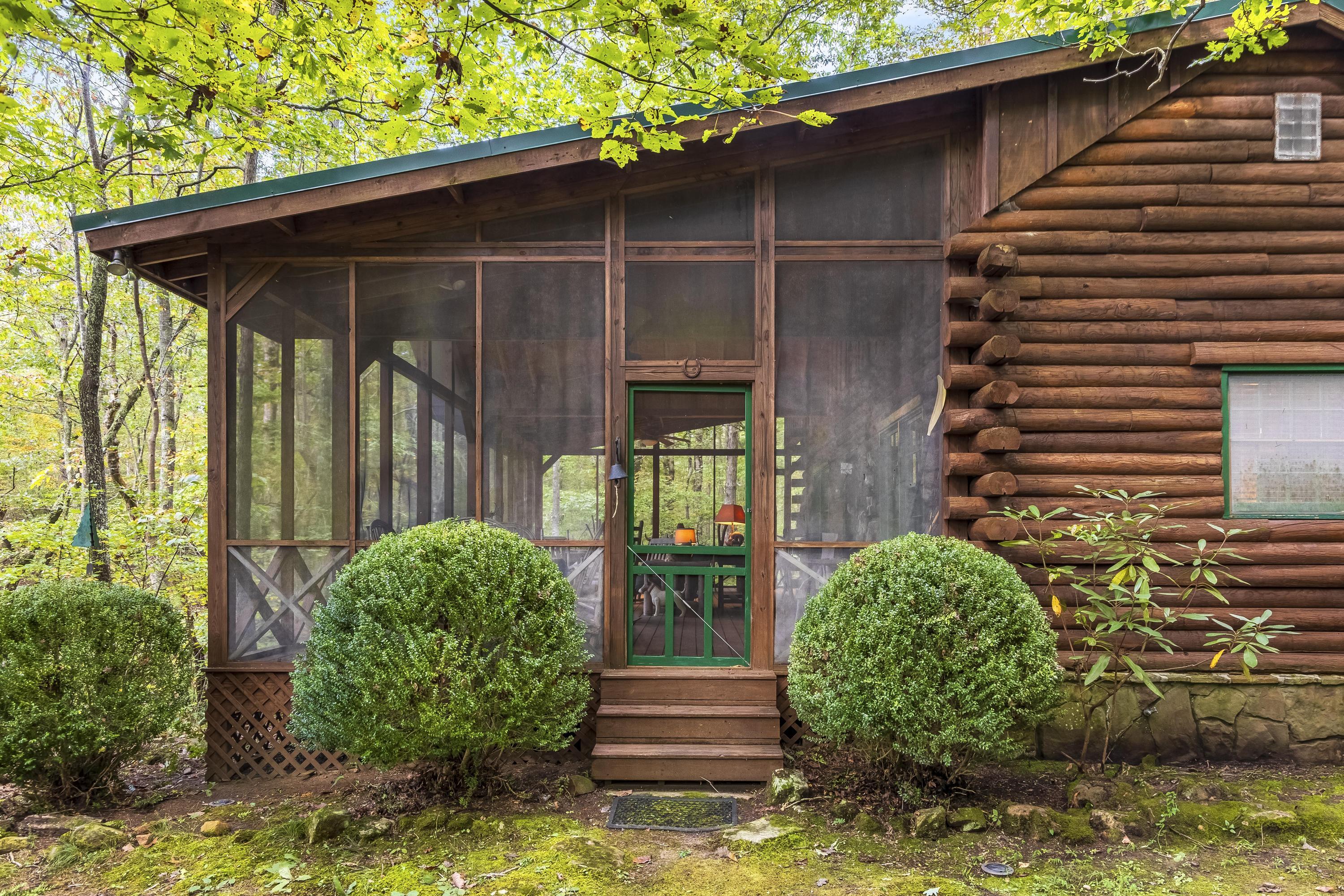 2025_09_September_Summer_Place_Cabin_000
