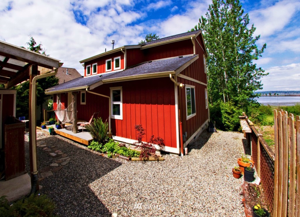 3471 Robertson Road Bellingham, WA 98226 - Photo 1 of 16 Gallery Image 1