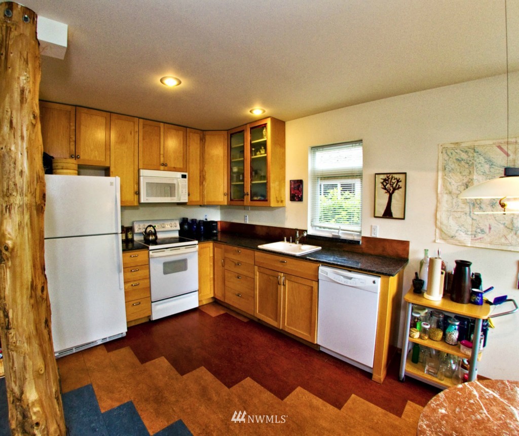 3471 Robertson Road Bellingham, WA 98226 - Photo 7 of 16 Gallery Image 7