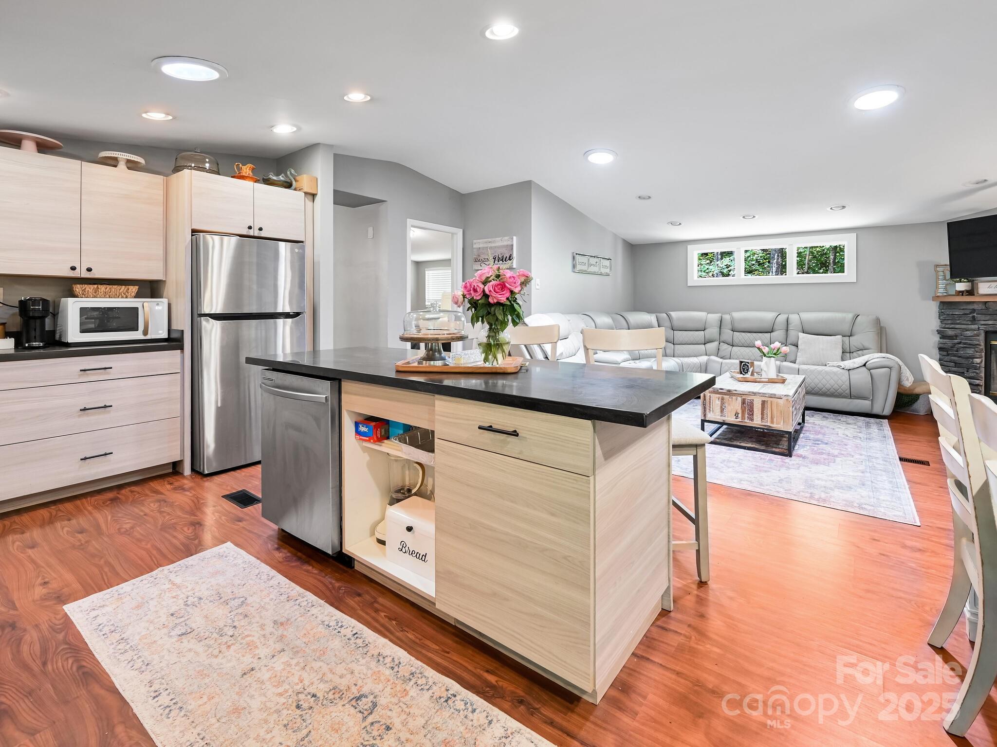 472 Hidden Valley Road Clyde, NC 28721 - Photo 14 of 40