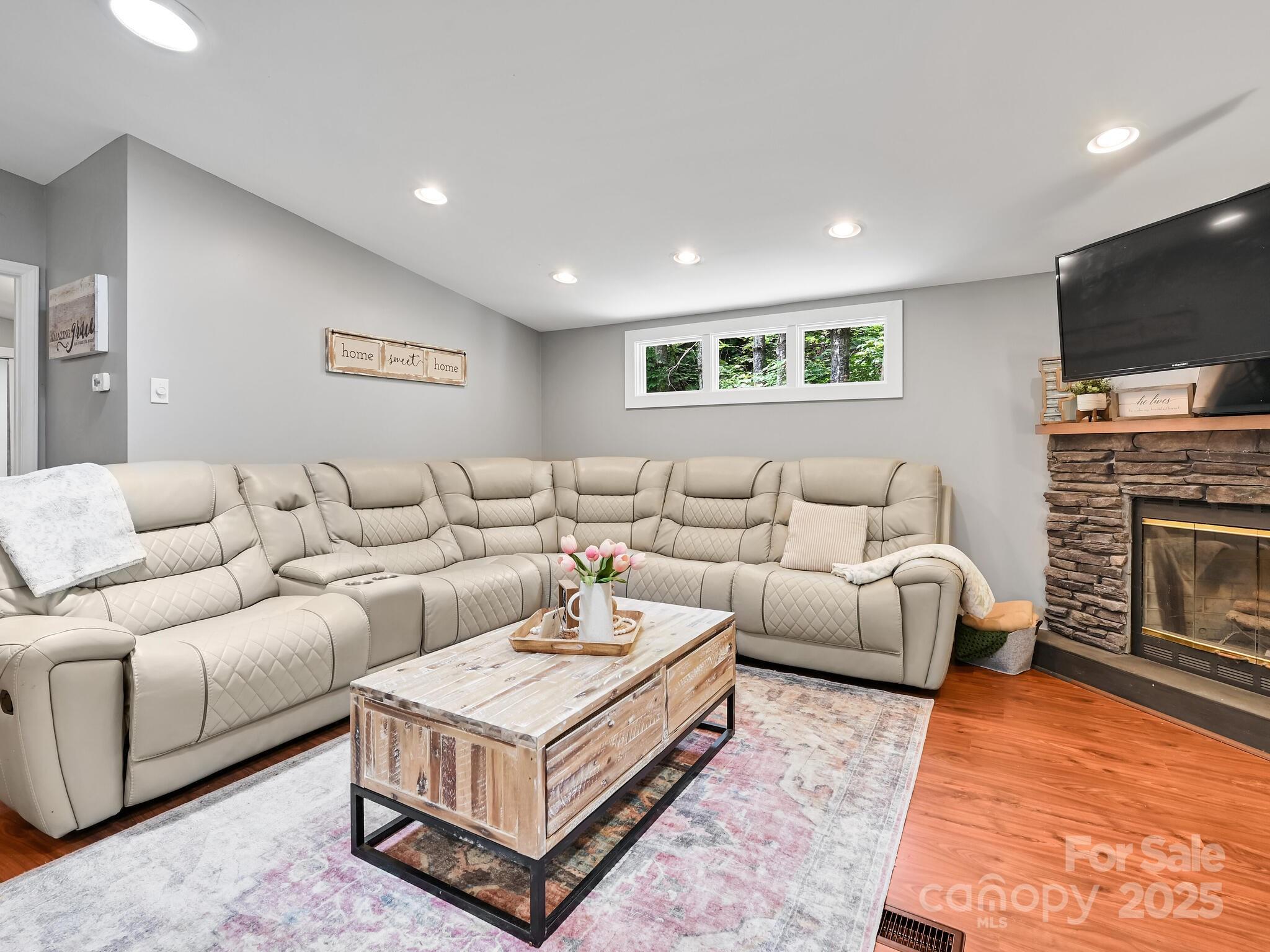 472 Hidden Valley Road Clyde, NC 28721 - Photo 17 of 40