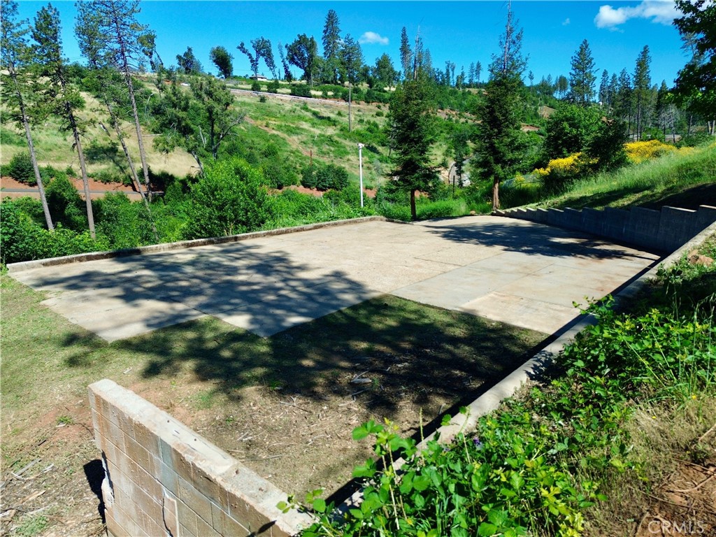 1975 Stearns Road Paradise, CA 95969 - Photo 2 of 10 a view of a backyard