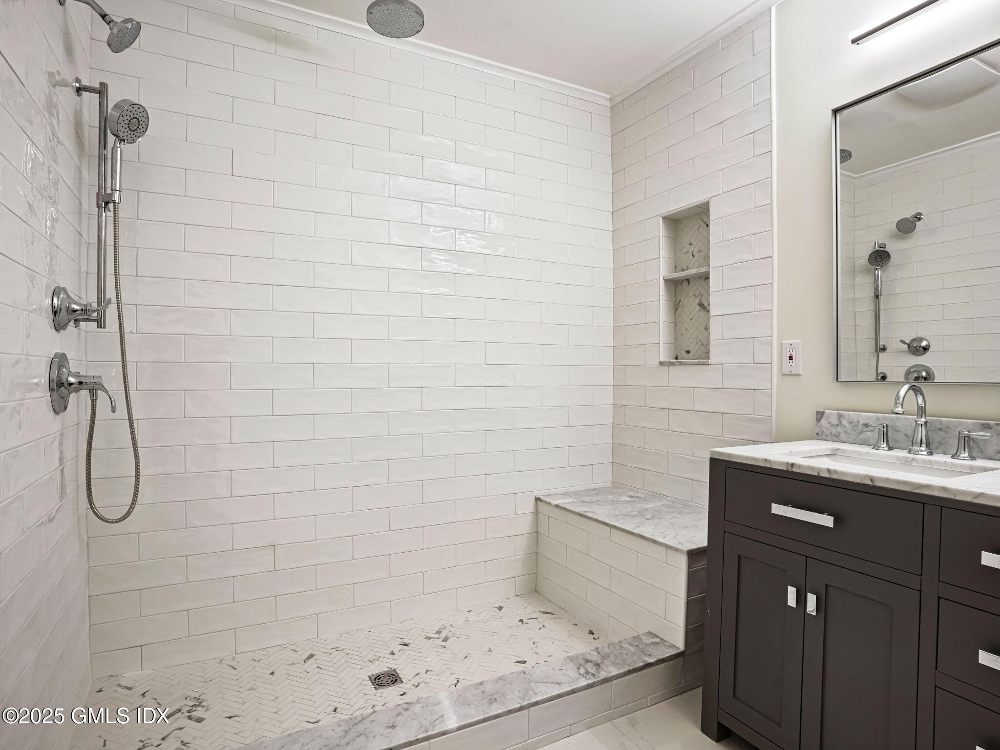 51 Forest Avenue, Unit 19 Old Greenwich, CT 06870 - Photo 13 of 20 6-web-or-mls-51-forest-ave-unit-19