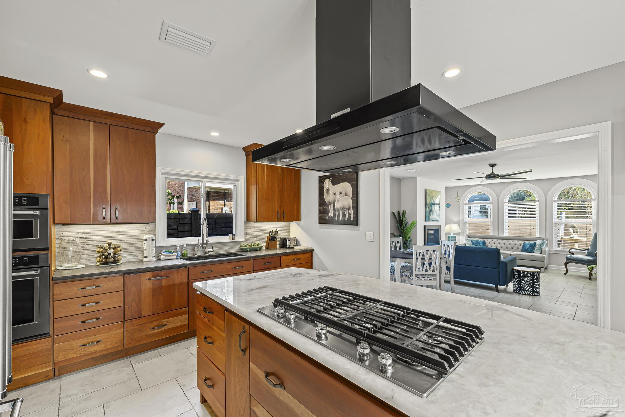 129 Country Club Road Pensacola, FL 32507 - Photo 13 of 52